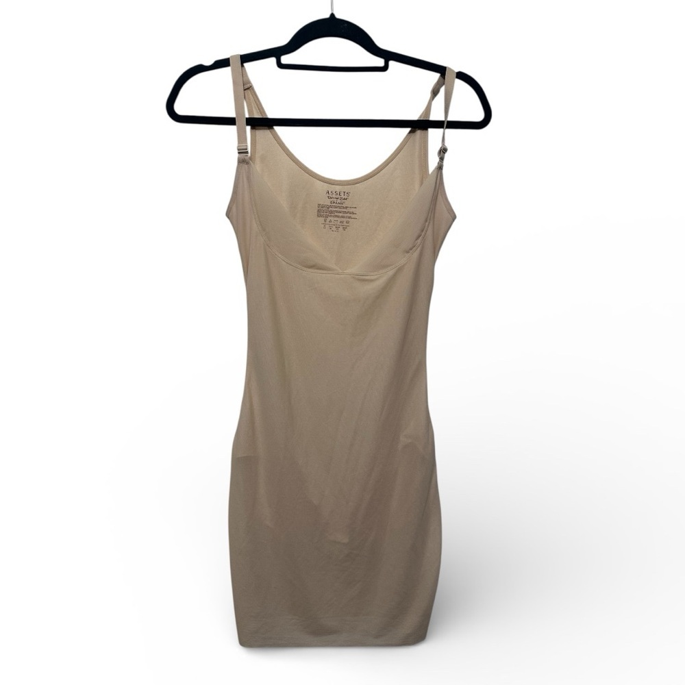 Assets by SPANX Open Bust Body Slip- Medium